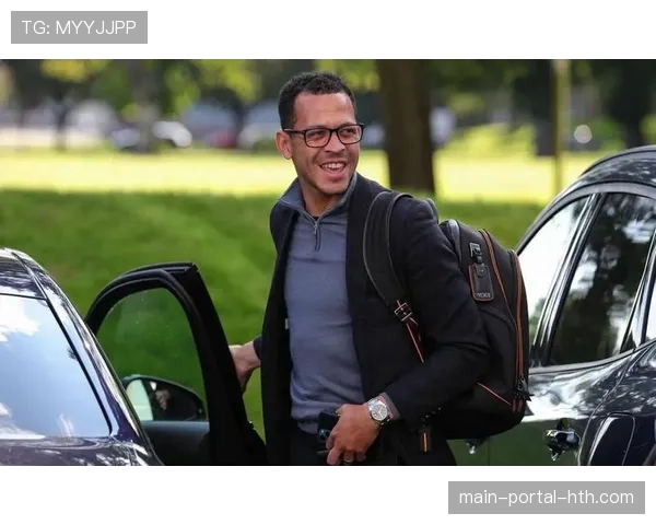 教练罗塞尼尔跳槽切尔西引发争议，法甲联赛独立性受质疑