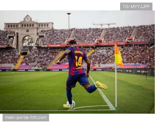 国家德比:巴萨凭借角球机会,由阿劳霍头球首开纪录 国家德比:巴萨凭借角球机会,由阿劳霍头球首开纪录